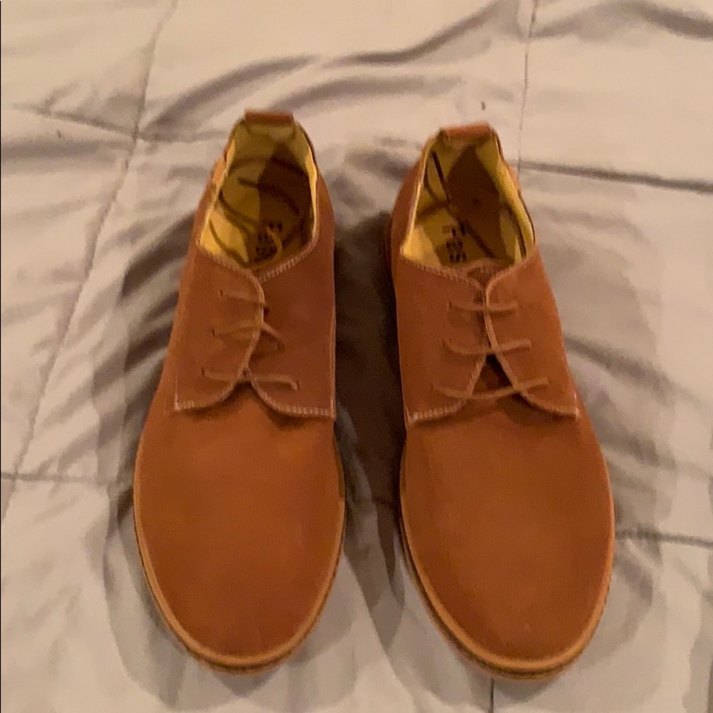 Men’s faux suede shoe